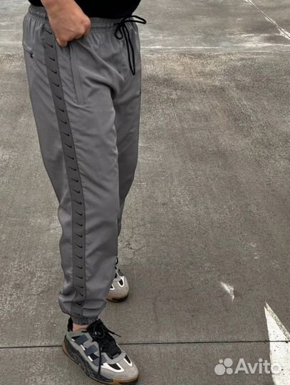 Спортивные штаны