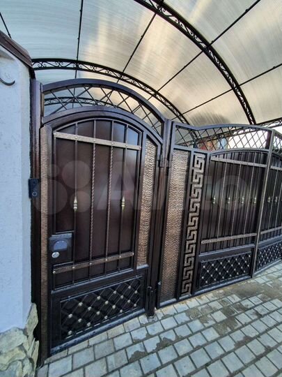 Дом 200 м² на участке 4,6 сот.