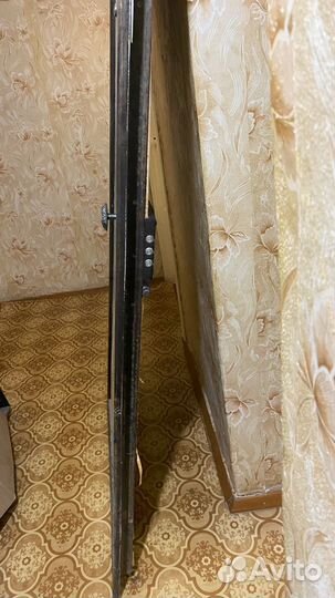 Входная металлическая дверь