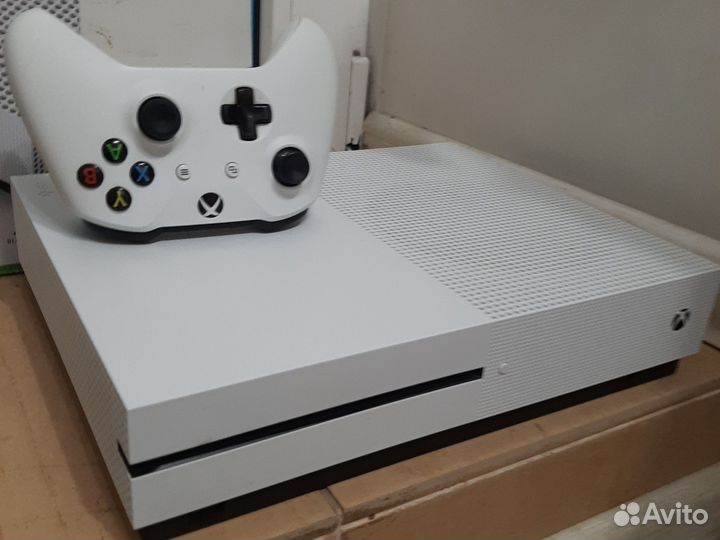 Xbox One s