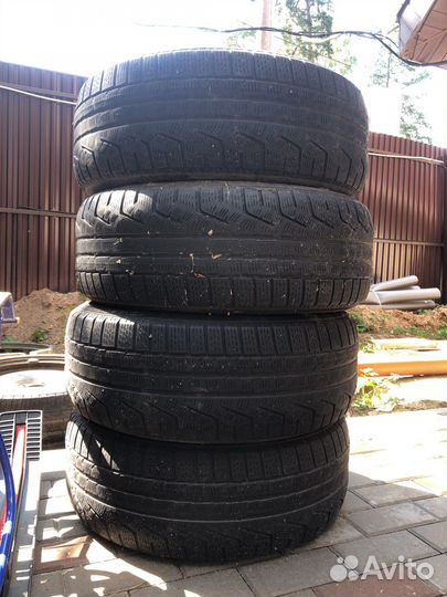 Pirelli Winter Sottozero 210 Serie II 225/55 R17