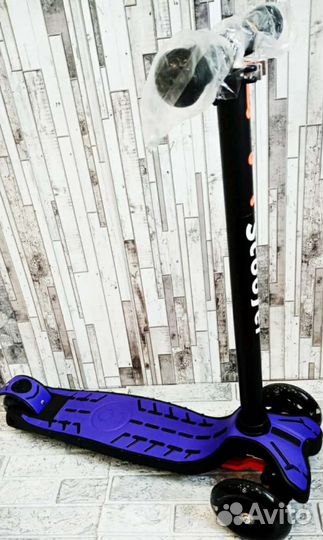 Самокат новый трехколесный детский