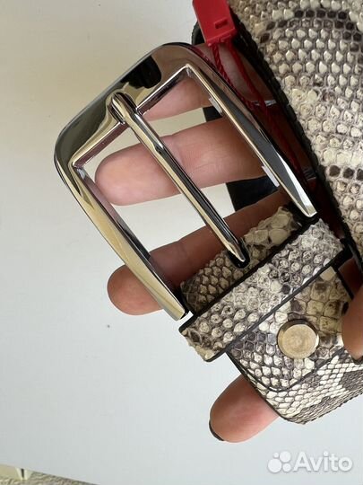 Ремень из кожи змеи