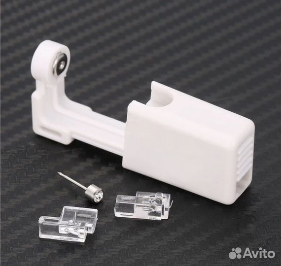 Пистолет для прокола ушей дома