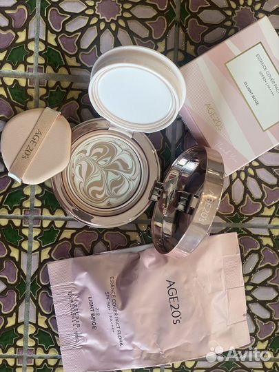 AGE 20's Крем-пудра увлажняющая + запаска