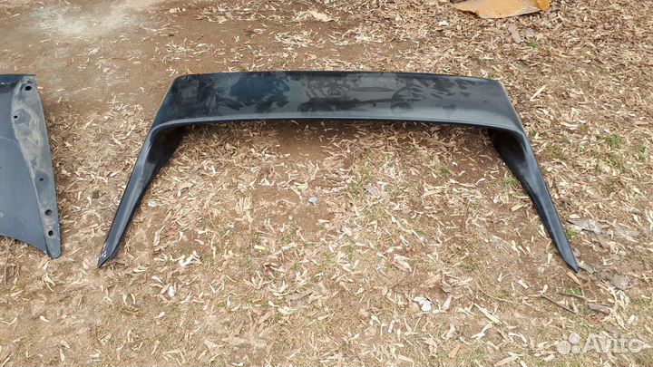 Сполер на nissan skyline r33