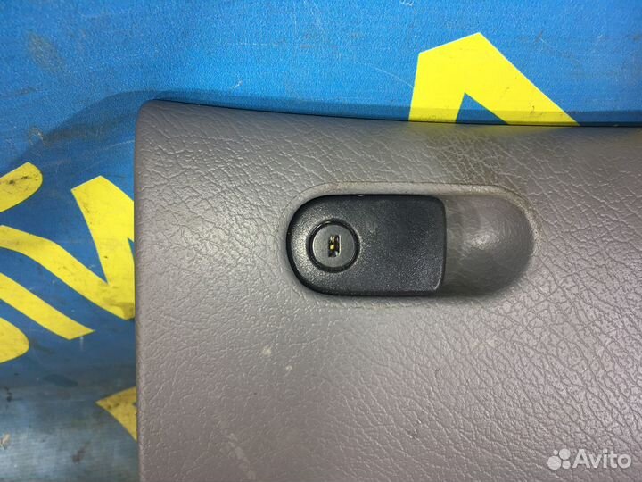 Бардачок Opel Vectra B