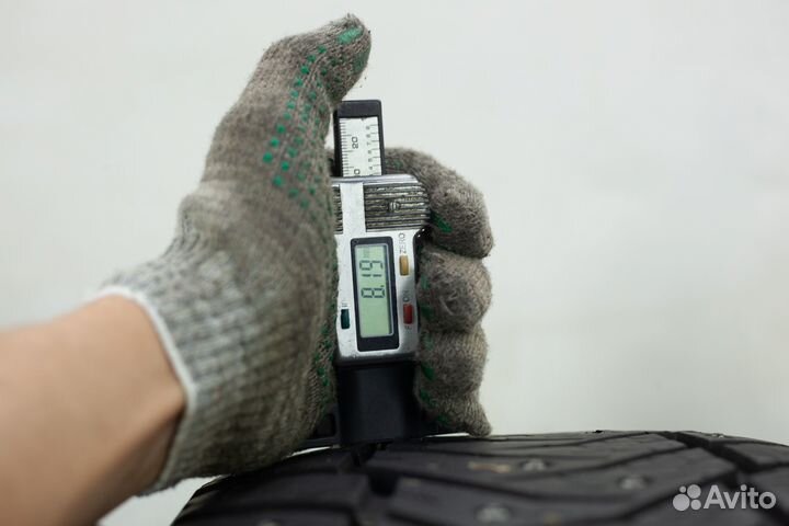 Yokohama Ice Guard IG65 235/55 R20 102T