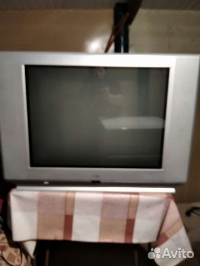 Продам телевизор Б.У