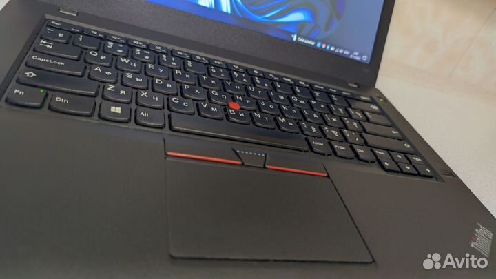 Lenovo ThinkPad T460 / 8 GB / SSD 512