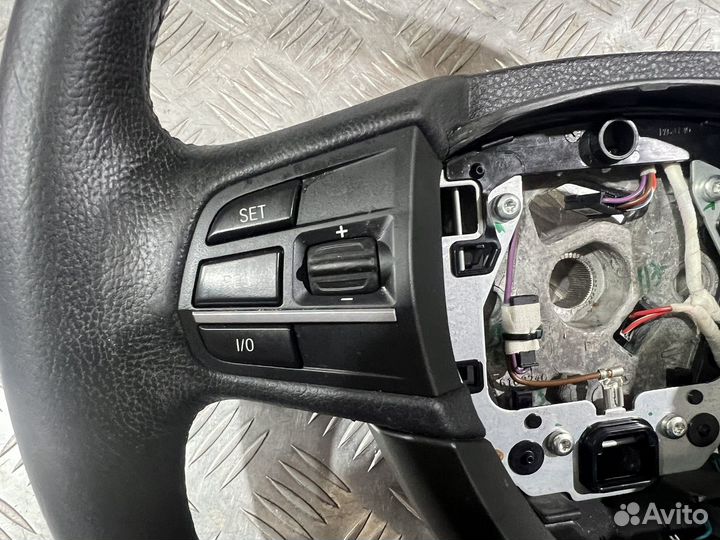 BMW F10 руль с обогревом