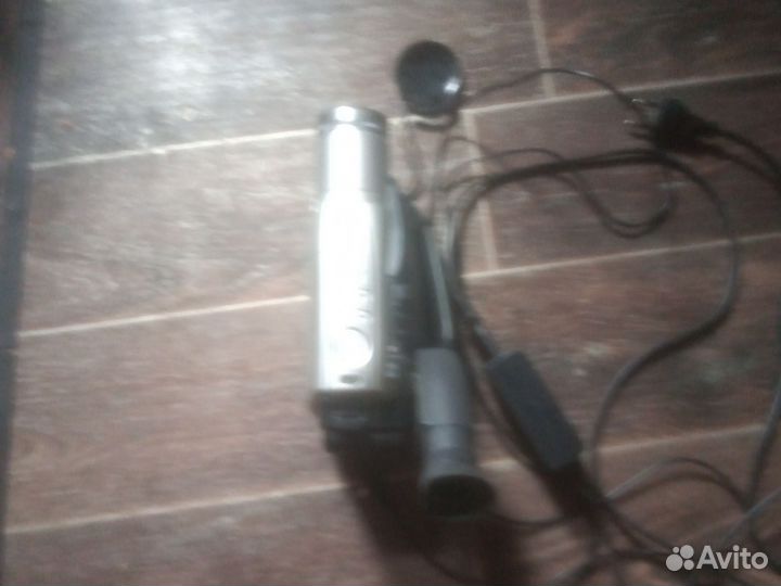 Видеокамера jvs700