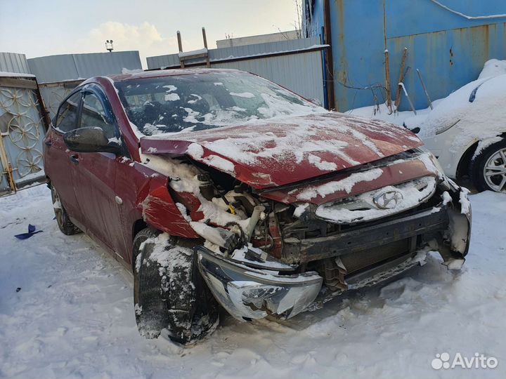 В разборе Hyundai solaris