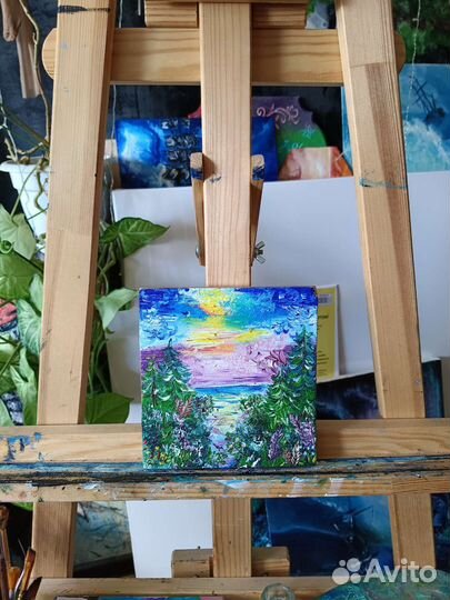 Маленькая картина на дереве маслом
