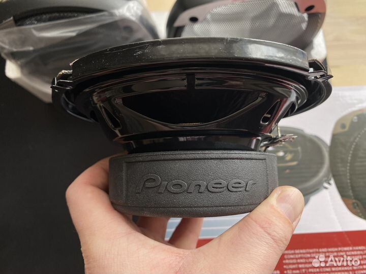 Динамики 16 см Pioneer 300W новые