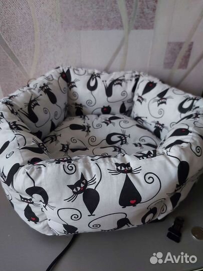 Лежанка для кошек