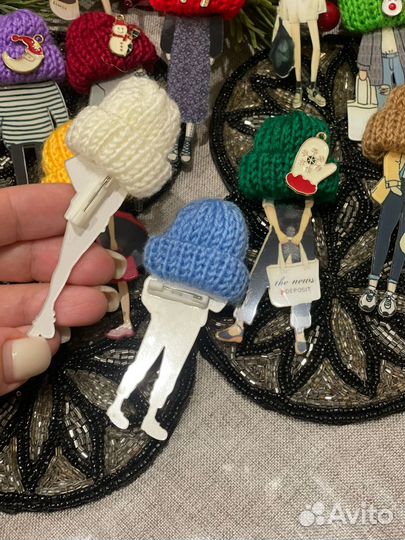 Броши новый год