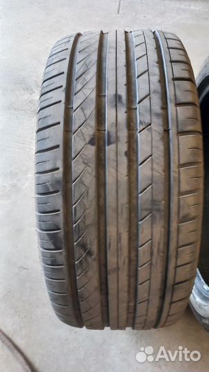 Roadmarch Prime UHP 08 245/40 R18 и 265/35 R18