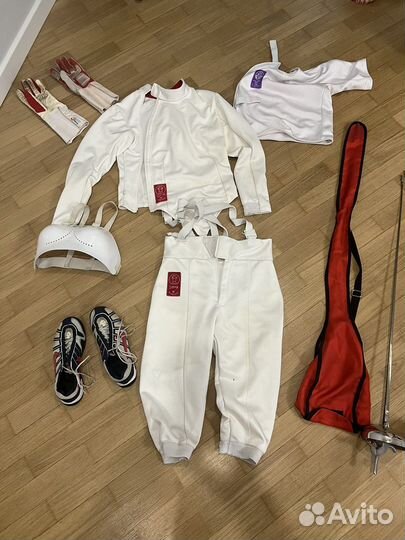 Фехтовальная форма