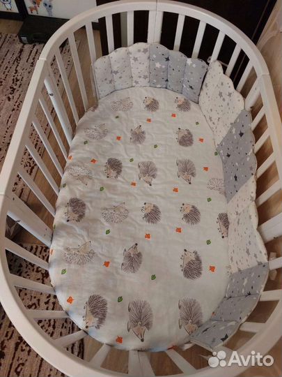 Детская кроватка люлька с маятником