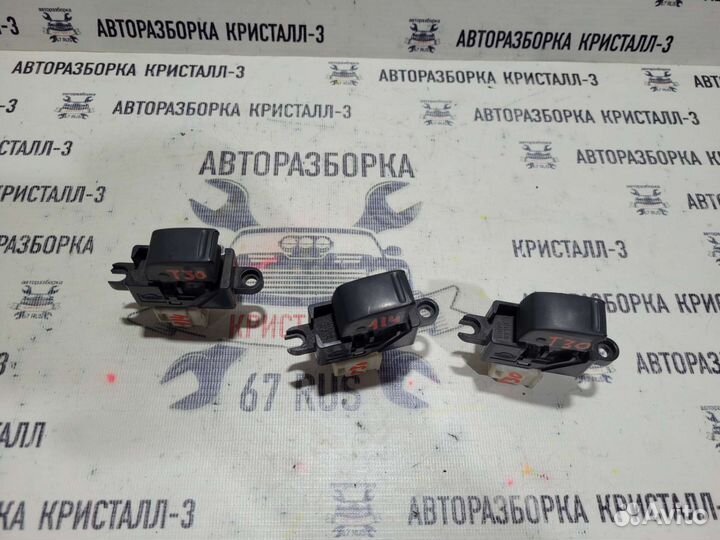 Кнопка стеклоподъемника nissan x-trail t30