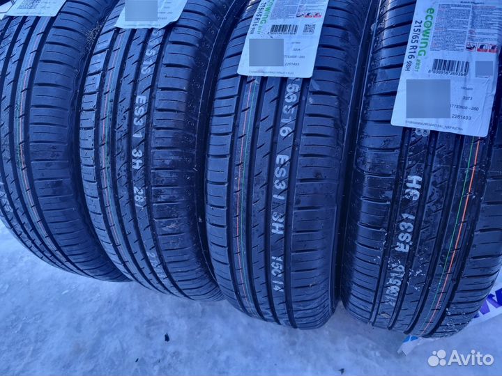 Kumho Ecowing ES31 215/65 R16 98H