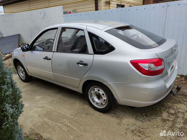 LADA Granta 1.6 МТ, 2015, 32 000 км