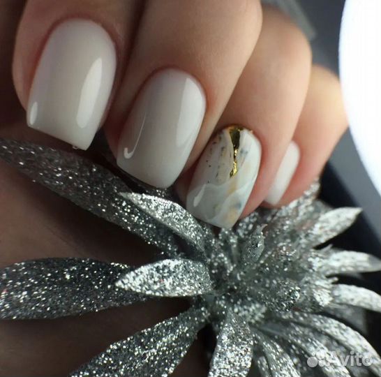Маникюр с покрытием гель-лаком