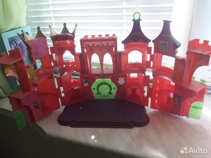 Сказочный замок филли