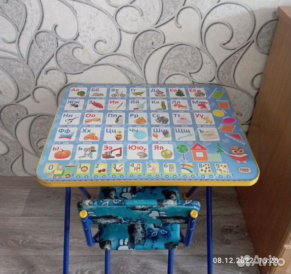 Продам детский стол и стул