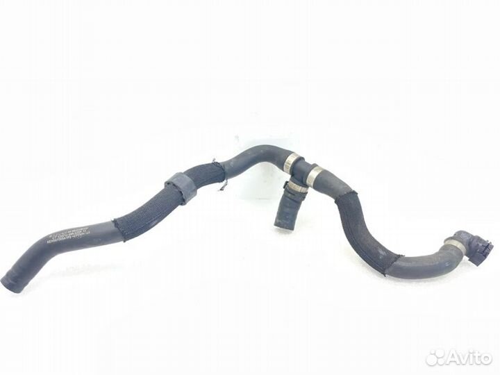 Патрубок системы охлаждения Mercedes-Benz E-Class