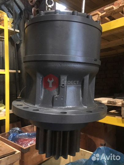 Поворотный редуктор Hyundai R210W-9 39Q6-12100