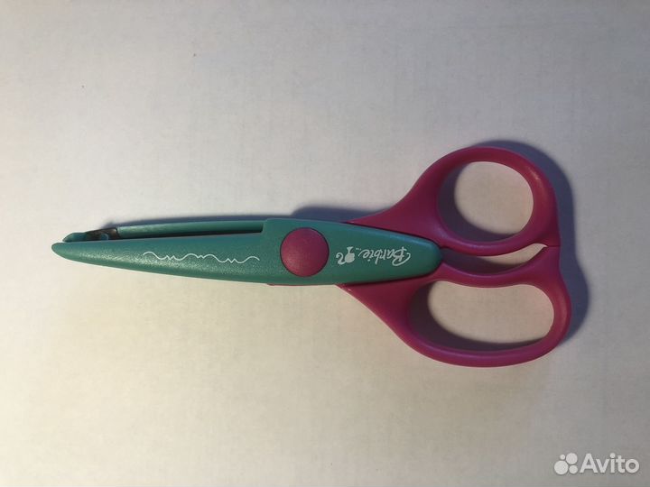 Ножницы с фигурными лезвиями