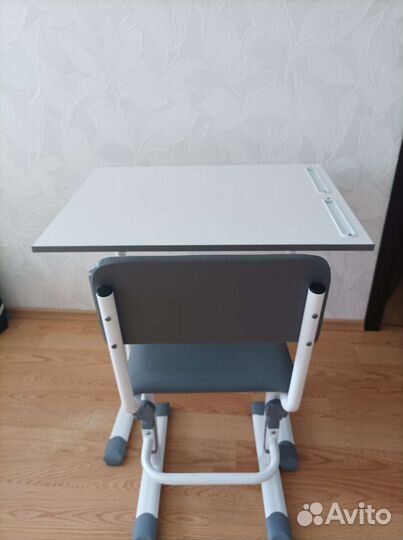 Растущая парта и стул бу