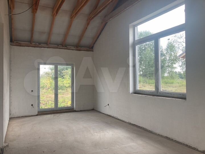 Дом 102 м² на участке 6 сот.