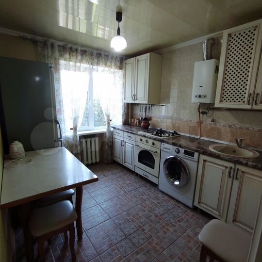 3-к. квартира, 57 м², 4/5 эт.