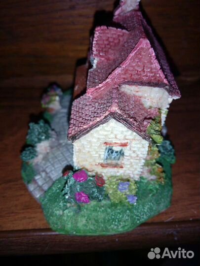 Игрушка Домик кукольный