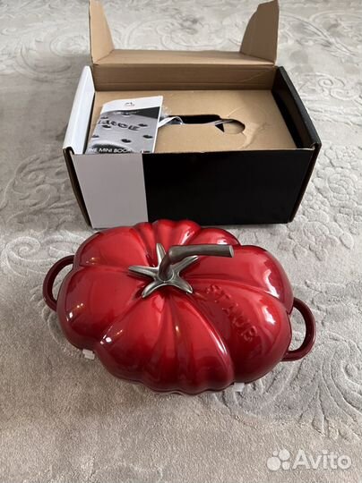 Кокот staub помидор