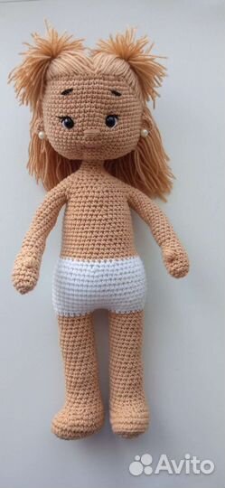 Вязаная кукла ручной работы