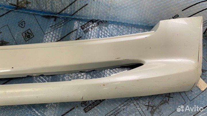 Накладка на подножку правая Toyota Land Cruiser