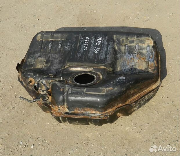 Бак топливный Nissan Maxima J30 3.0