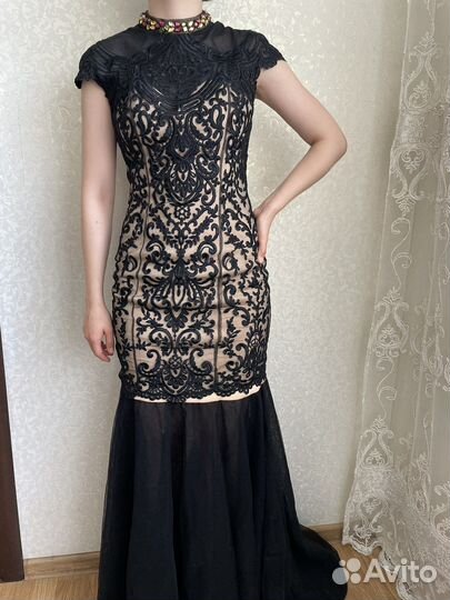 Вечернее платье
