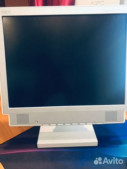 Монитор NEC MultiSync LCD1560VM