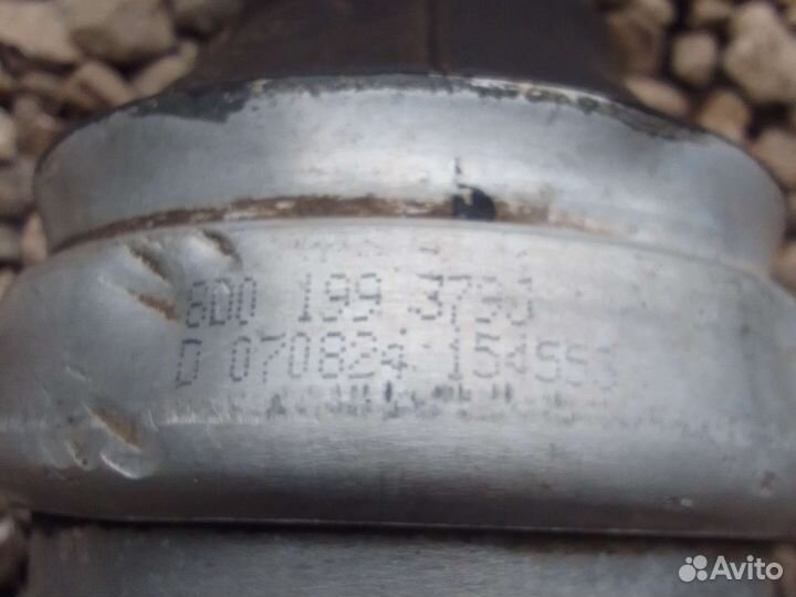 Подушка двигателя VW Passat B5/Audi A4 B5