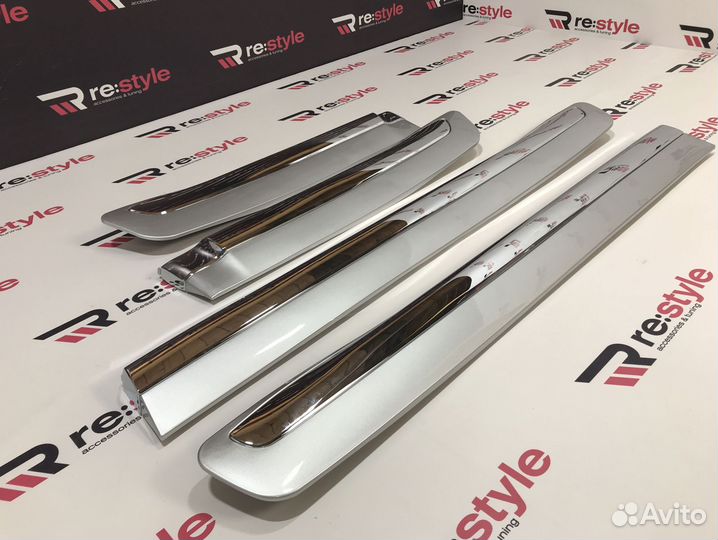 Молдинги дверей Lexus LX570 2012-2015 U610