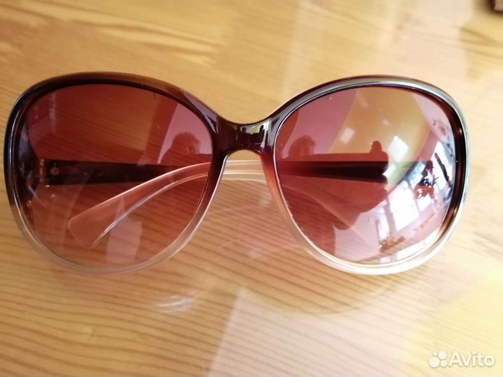 Солнцезащитные очки женские