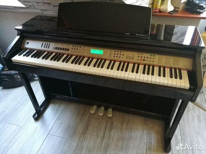 Цифровое фортепиано аранжировочная станция