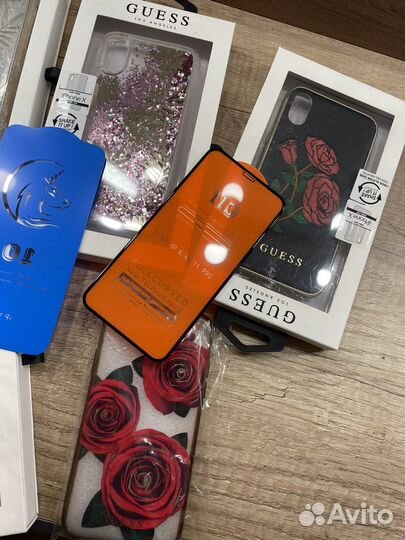 Чехлы и стекла iPhone XS Guess. Цена за все