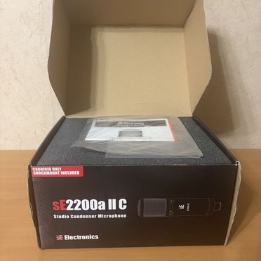 Студийный конденсаторный микрофон sE2200a II C