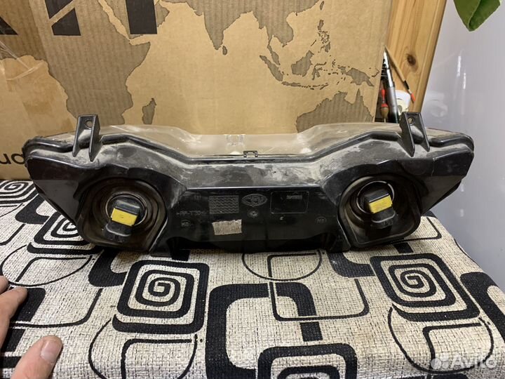 Продаю фару априлия фактори, цена договорная